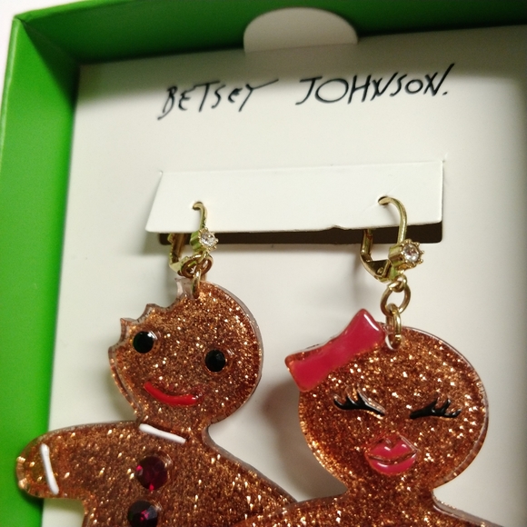 NEW Betsey Johnson Large Gingerbread Kid Earrings - Picture 4 of 7